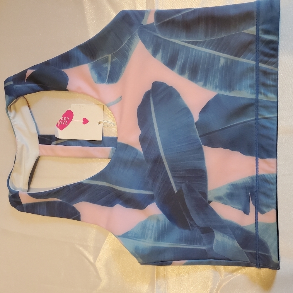 NWT Buddy Love Fonda-7 Yoga Workout Top/Sports Bra. Size Small.